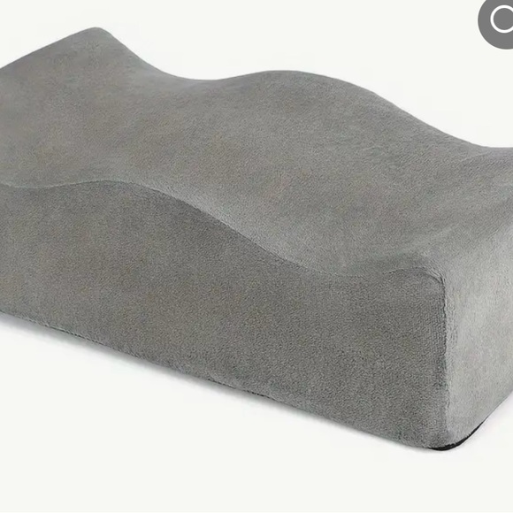 BBL Hip Lifting Seat Cushion for Postoperative Recovery and Comfort. - Picture 2 of 6